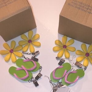 Bundle Of Two Sets   Flower and Flip Flop Tablecloth Weights